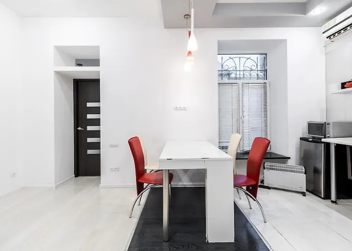 Black And Red Squares Apartament Lwów