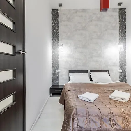 Apartment Black And Red Squares *