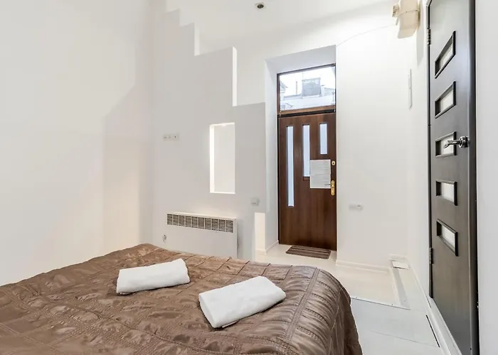 Black And Red Squares Apartment